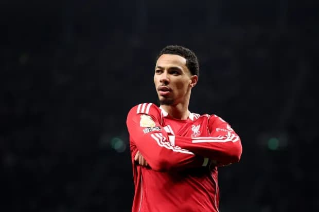 Hugo Ekitike, de remplaçant au PSG à leader offensif de Liverpool : un retour chargé d’enjeux