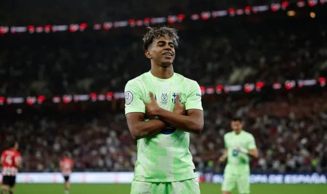 Barça : Hansi Flick appelle à la patience pour Lamine Yamal, jeune prodige de 18 ans